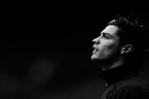 开云登录入口-西亚卡姆迎来五赛季高光表现，IG球迷沸腾！